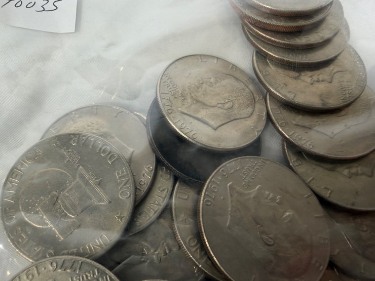 #40035-•-(50)-1776-1976-bicentennial-one-dollar-coins-image-7