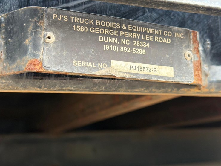 2024-ford-f550-image-14