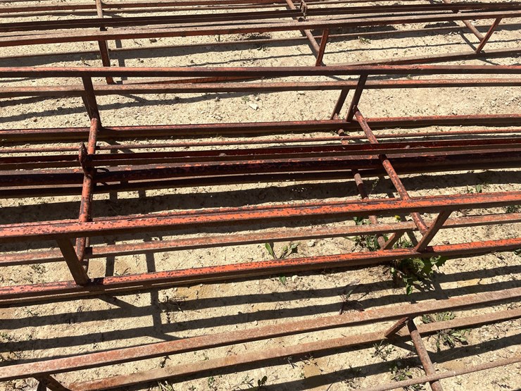 #3379-•-60'-hay-conveyer-image-20