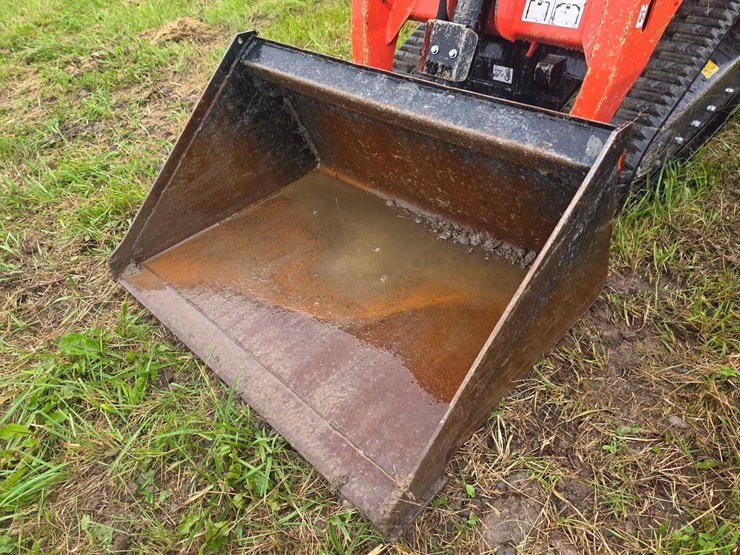 2026-kubota-scl1000-image-10