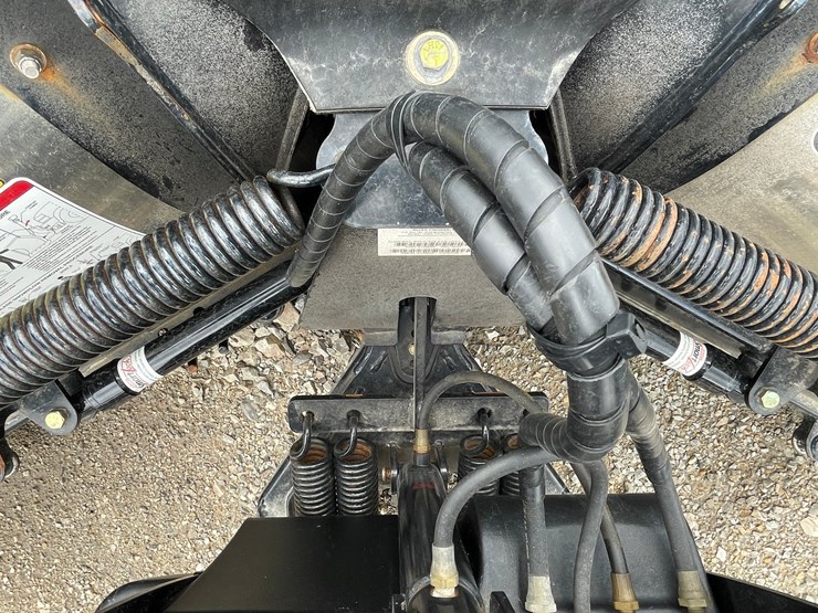 #4871-•-2022-boss-9'2"-stainless-dxt-v-plow-image-10