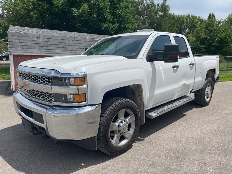 2019-chevrolet-2500-image-1