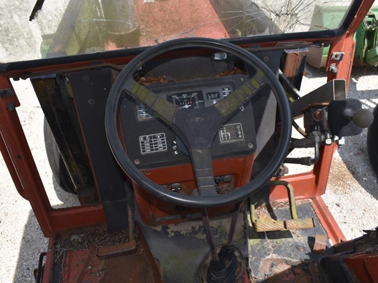fiat-8055-tractor-w/-loader-(serial-#-307313)-(showing-appx-2,355-hours,-up-image-20