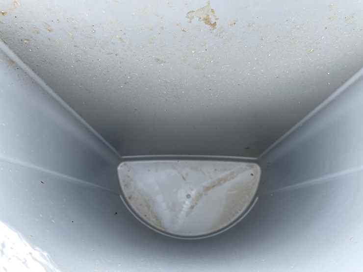 #3410-•-(3)-flush-wall-rubbermaid-recycling-bins-image-8