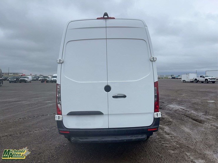 2021-mercedes-benz-sprinter-c240-turbo-diesel-cargo-van-image-7