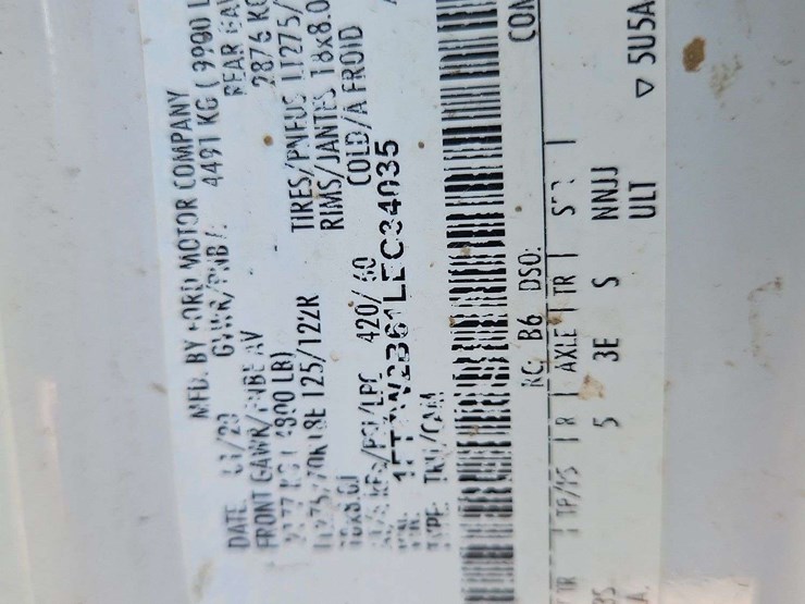 2020-ford-f250-image-35