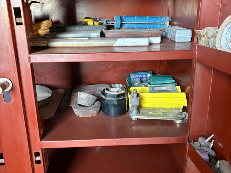 jobox-5’-x-2.5’-x-5’-2-door-cabinet-w/-contents-image-5