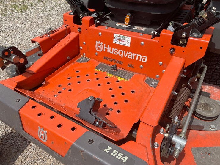 #4860-•-husqvarna-professional-z554-zero-turn-lawn-mower-image-10
