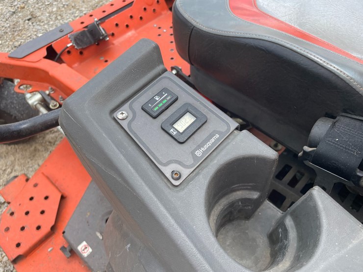 #4859-•-husqvarna-professional-z560x-zero-turn-lawn-mower-image-15