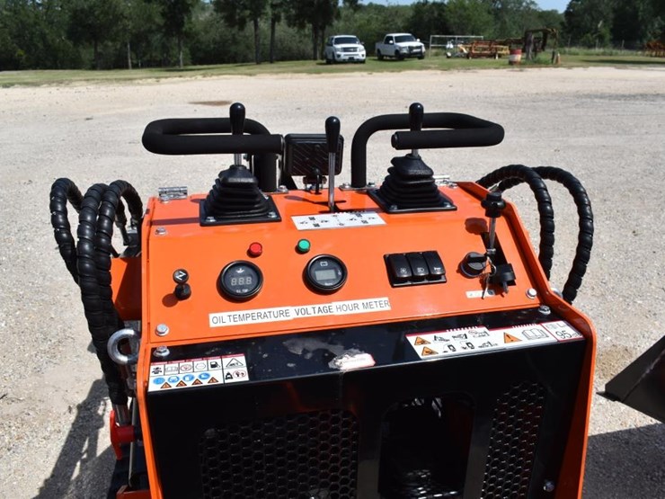 sl36c-mini-skid-steer-(serial-#-36cj2603131)-image-6