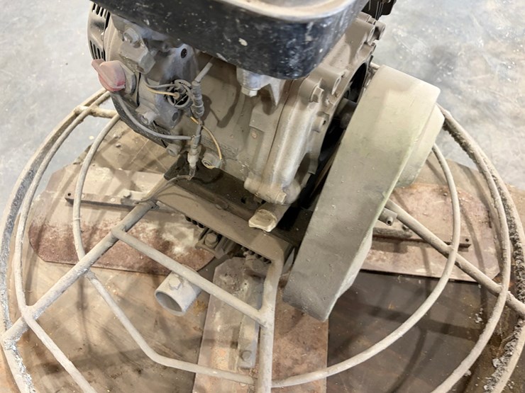 #1814-•-36"-power-trowel-w/-8hp-honda-image-6