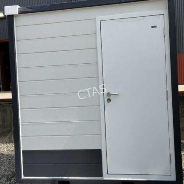 #87 • Mobile Toilet w/Shower - RM87-96