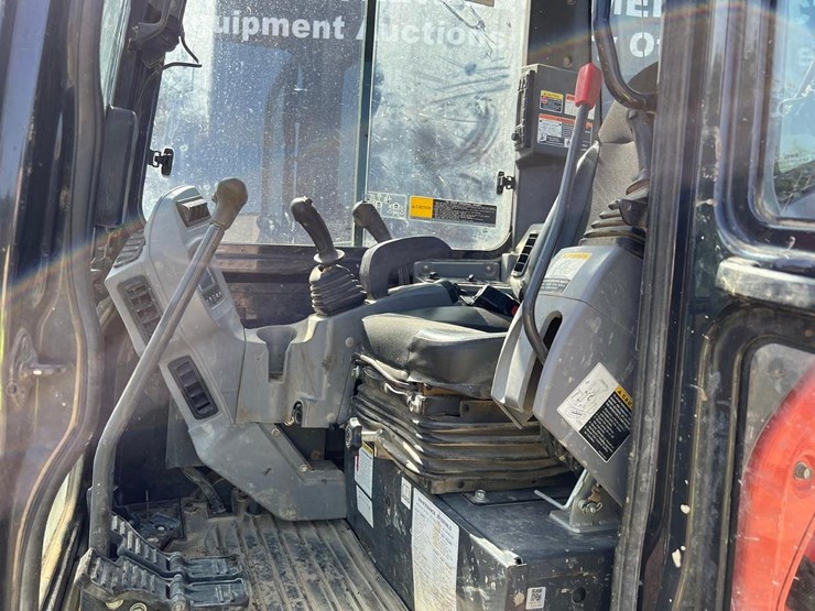 2020-kubota-kx040-4-image-19