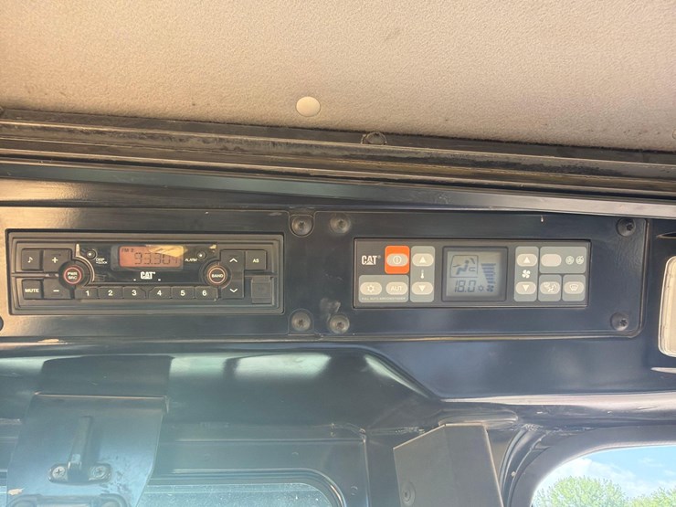 caterpillar-315-gc-image-31