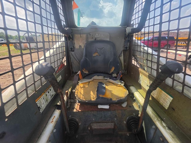 bobcat-t200-image-17