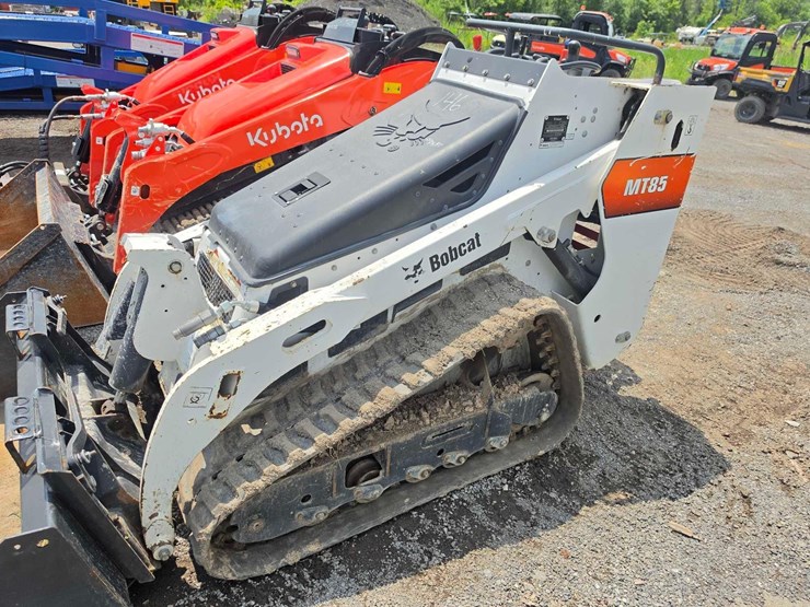 2019-bobcat-mt85-image-2