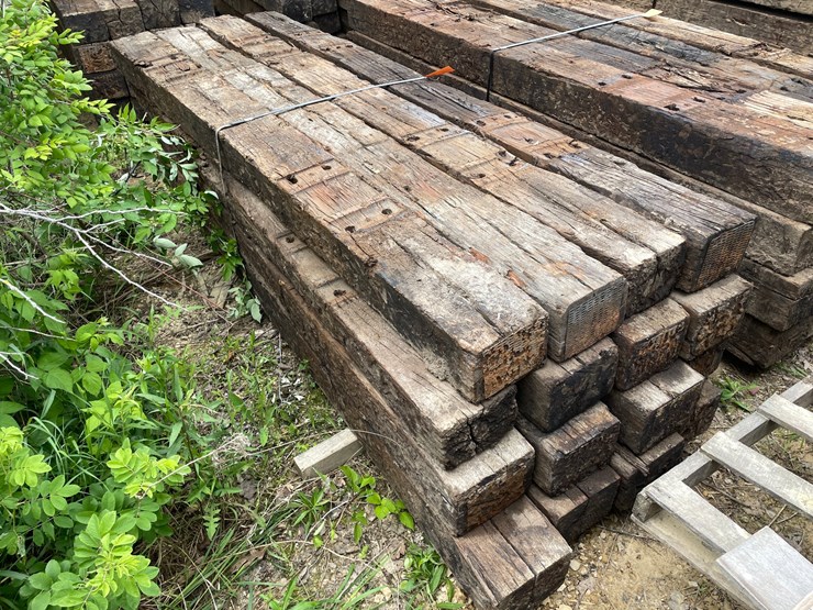 #3449-•-bundle-of-(16)-railroad-ties-image-3