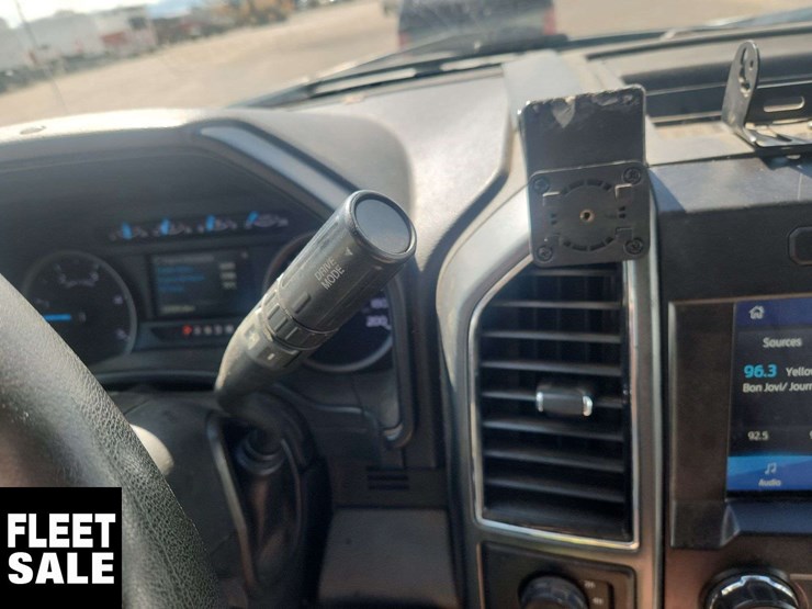 2021-ford-f550-image-18