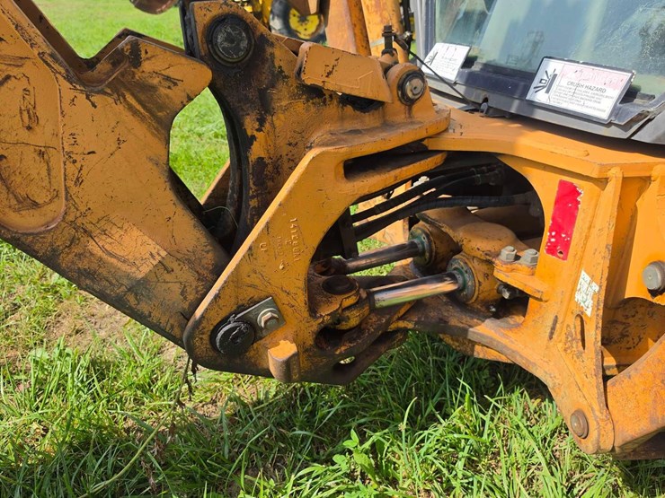 2021-case-580m-image-9