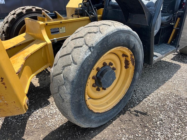 caterpillar-tl642c-image-16