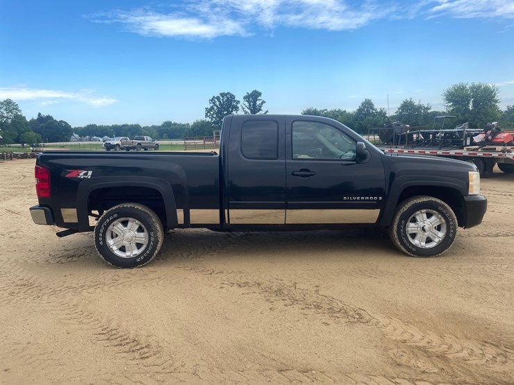 2008-chevrolet-k1500-image-4