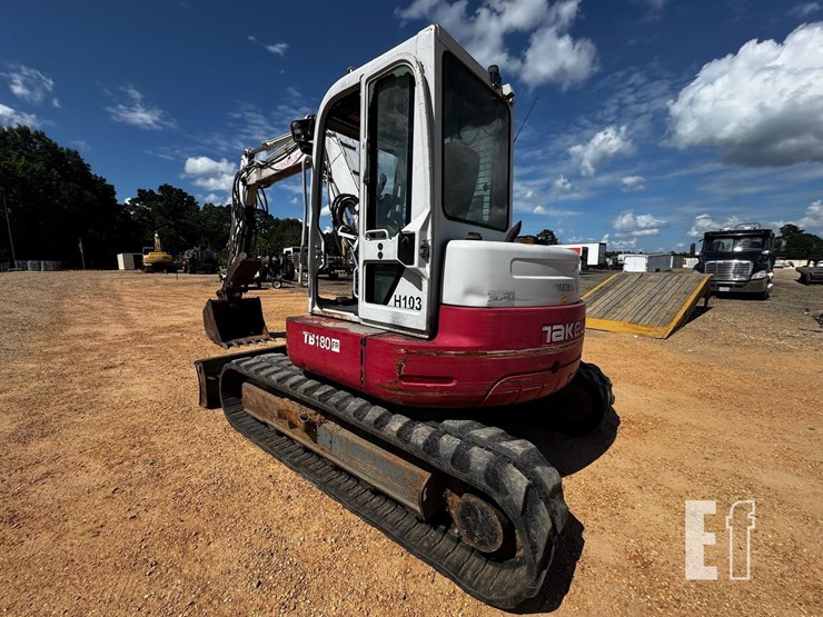 takeuchi-tb180fr-image-5