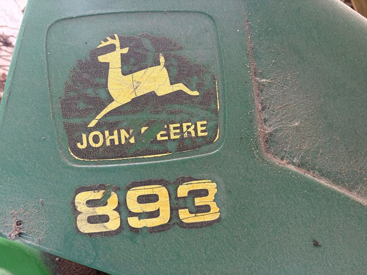 john-deere-8-image-5