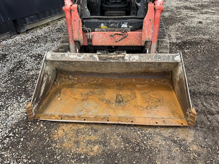 2021-kubota-svl65-2-image-9