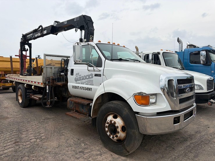 2006-ford-f750-image-2