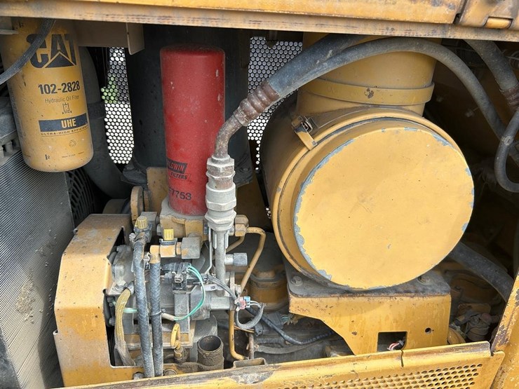caterpillar-d6n-lgp-image-19