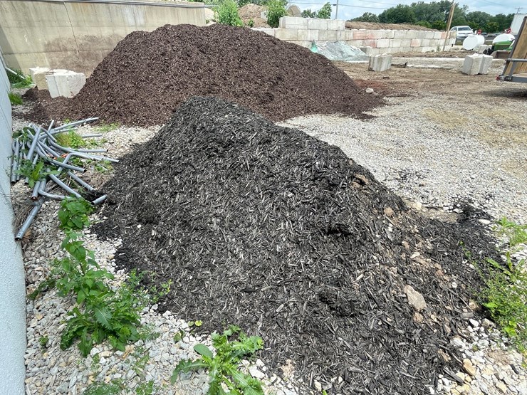 #4881-•-pile-of-black-wood-mulch-image-4
