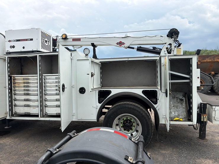 2020-imt-dominator-image-13