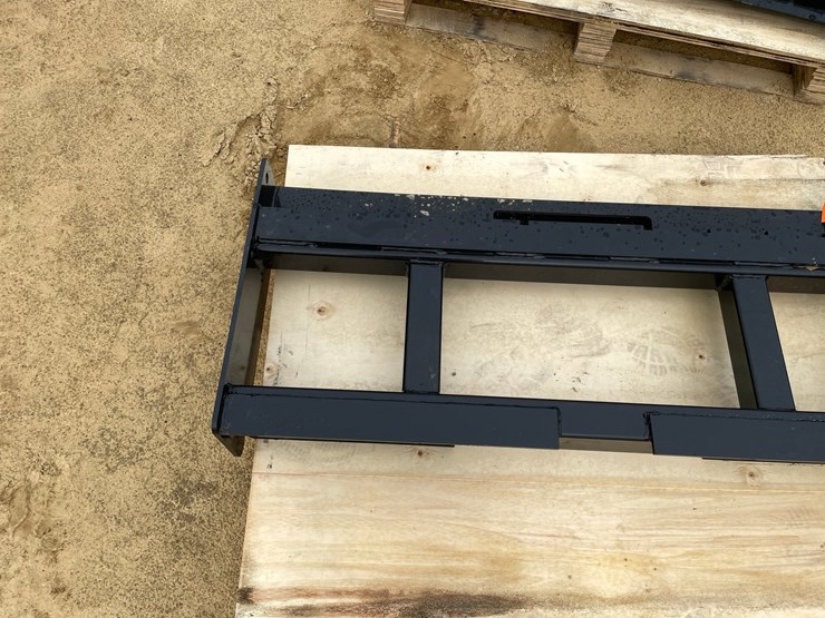 #2002-•-new-wolverine-pallet-fork-frame-image-7