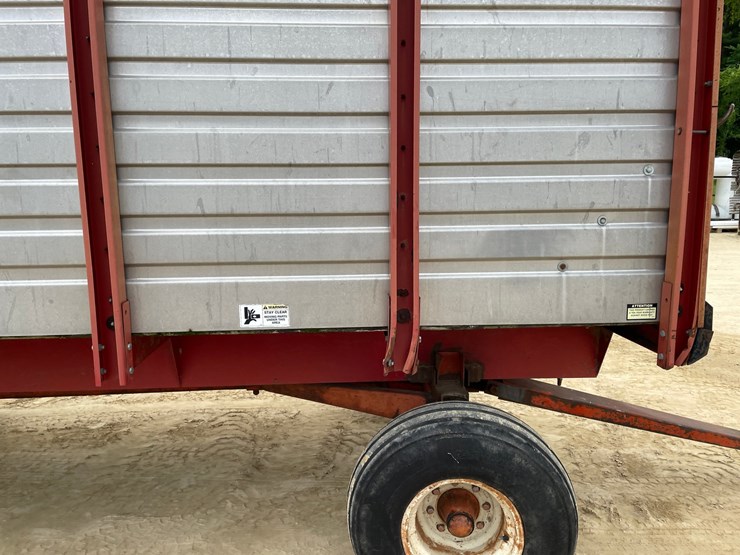 #408-•-h-&-s-18'-chopper-box-image-22