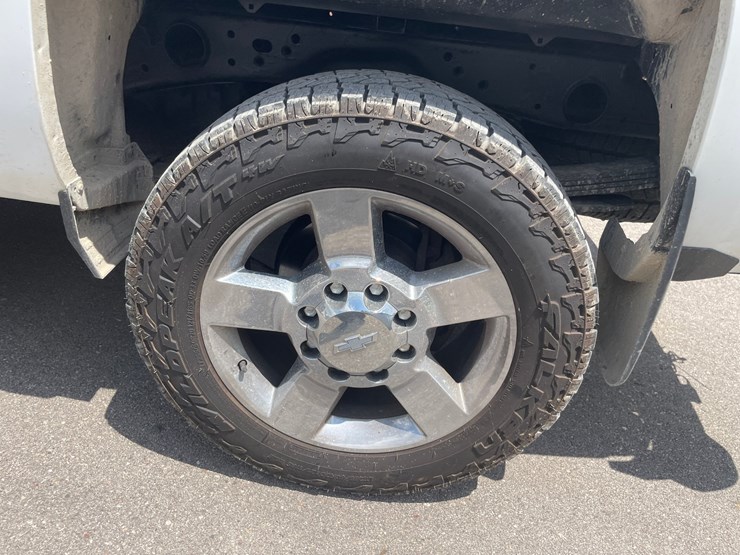 2019-chevrolet-2500-image-27