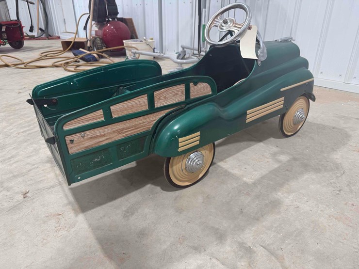 vintage-toy-car-image-9