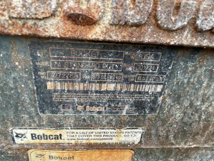 #4876-•-bobcat-74"-universal-mount-bucket-image-6