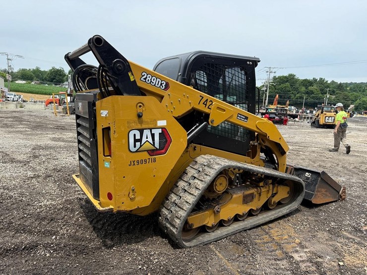 2022-caterpillar-289d3-image-4