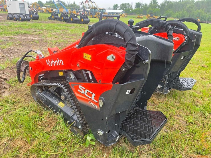 2026-kubota-scl1000-image-5