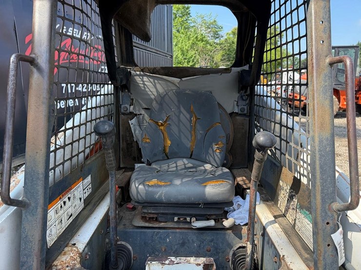 bobcat-864-image-12