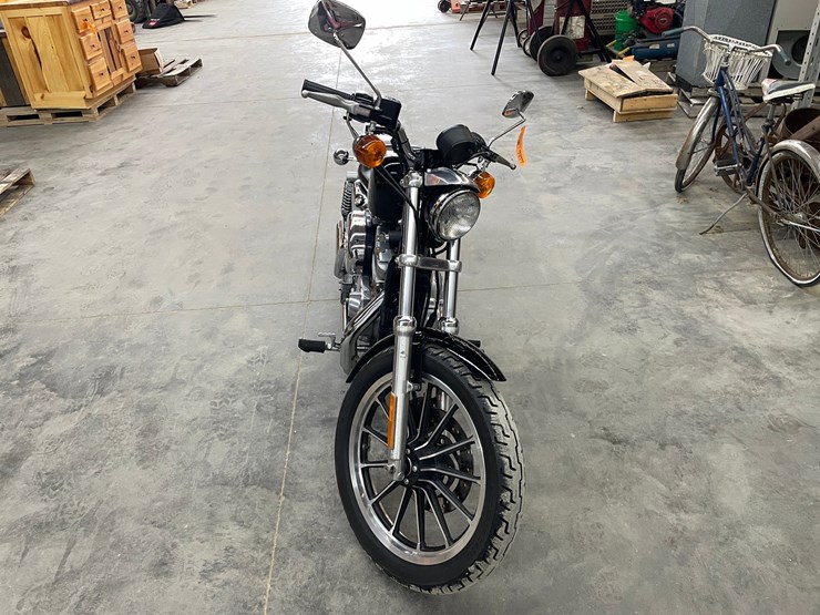 #300-•-2000-harley-davidson-883-sportster-(has-wi-title)-image-2