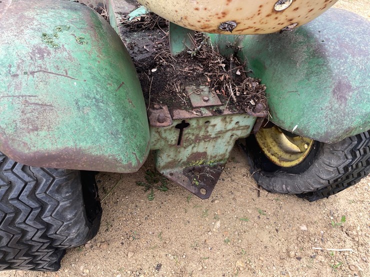john-deere-110-image-8