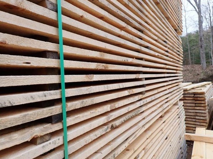 qty-of-(264)-1-in.-x-4-in.-x-10-ft-rough-cut-pine-image-5