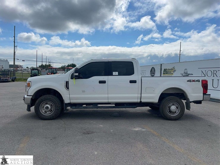 2021-ford-f250-image-8