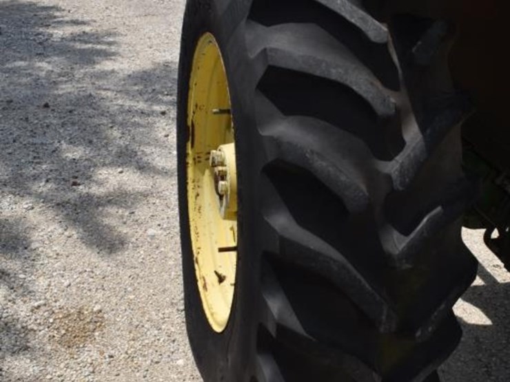 john-deere-2750-image-6