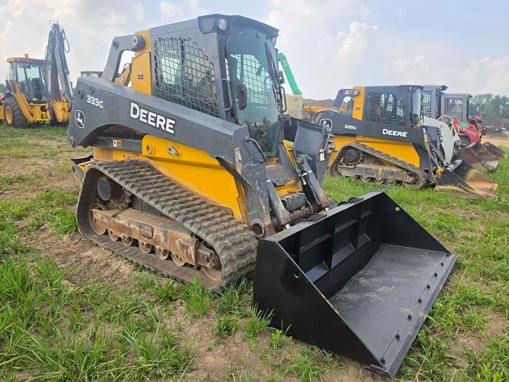 2020-deere-333g-image-4