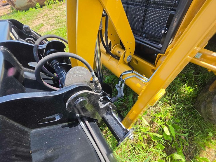 caterpillar-420-xe-image-18