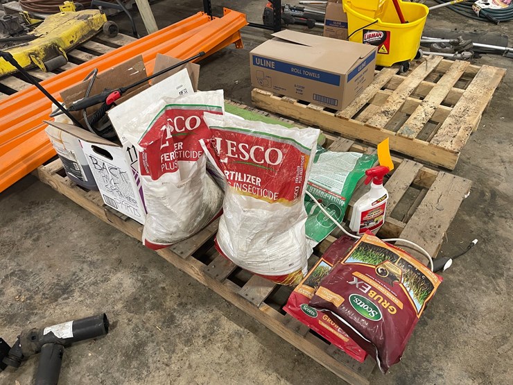 #8756-•-pallet-of-various-insecticides-and-fertilizer-image-2