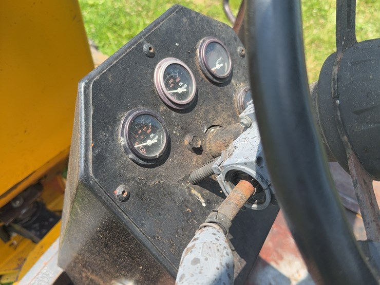 wrangler-4500-loader-image-10