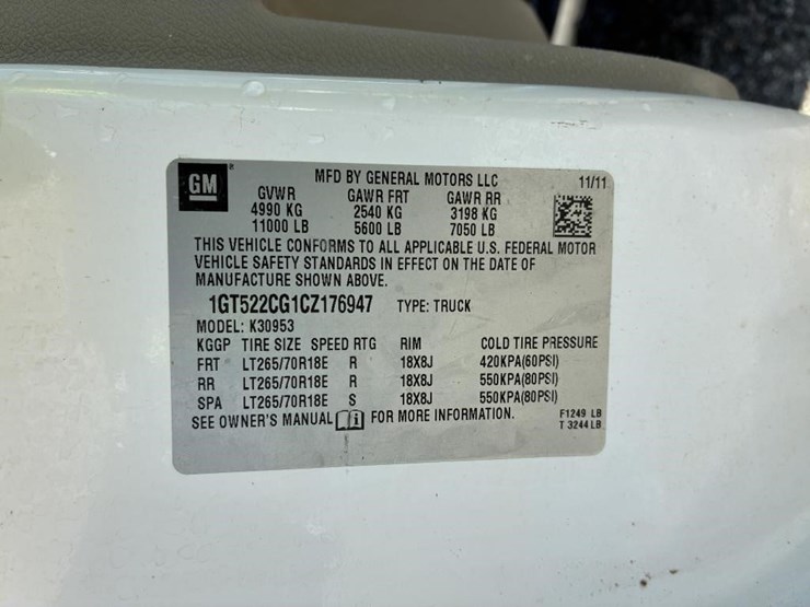 2012-gmc-3500hd-image-26